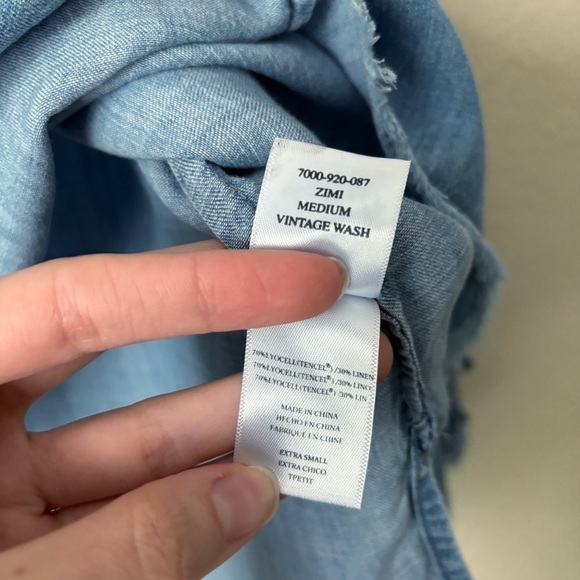 Rails Linen Blend Zimi Vintage Wash Chambray Bell Sleeves V Neck Long Sleeve Top - Picture 11 of 15